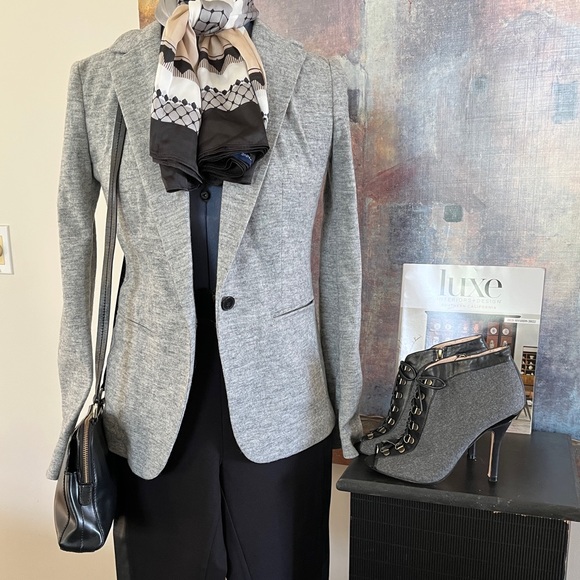πΉπΉπΉHP Gorgeous Boss Lady Grey Blazer - Picture 2 of 2